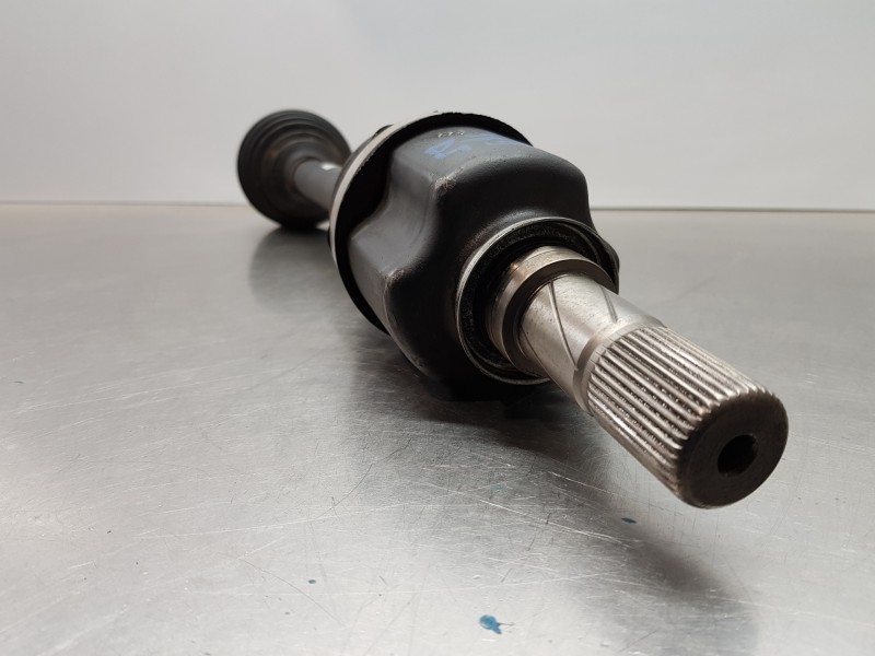 Recambio de transmision delantera izquierda para opel movano b pritsche/kipper/koffer pritsche referencia OEM IAM 95529513 95516