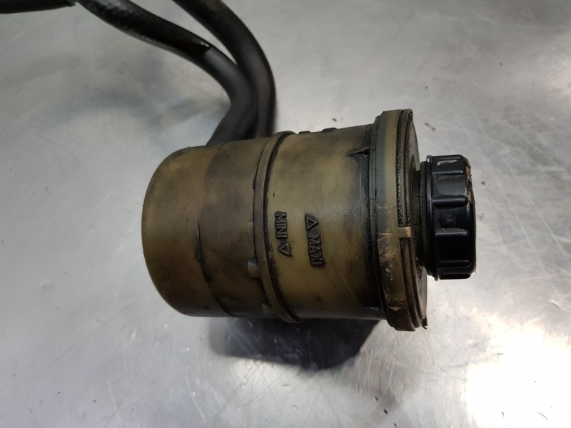 Recambio de tubo presion direccion asistida para opel movano b pritsche/kipper/koffer pritsche referencia OEM IAM 93167680 77007