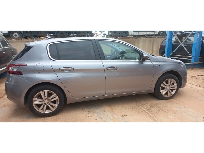 peugeot 308 del año 2015