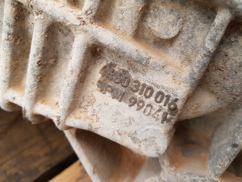 Recambio de diferencial trasero para porsche cayenne (typ 9pa) básico referencia OEM IAM 95533201020 4460310016 4460310017