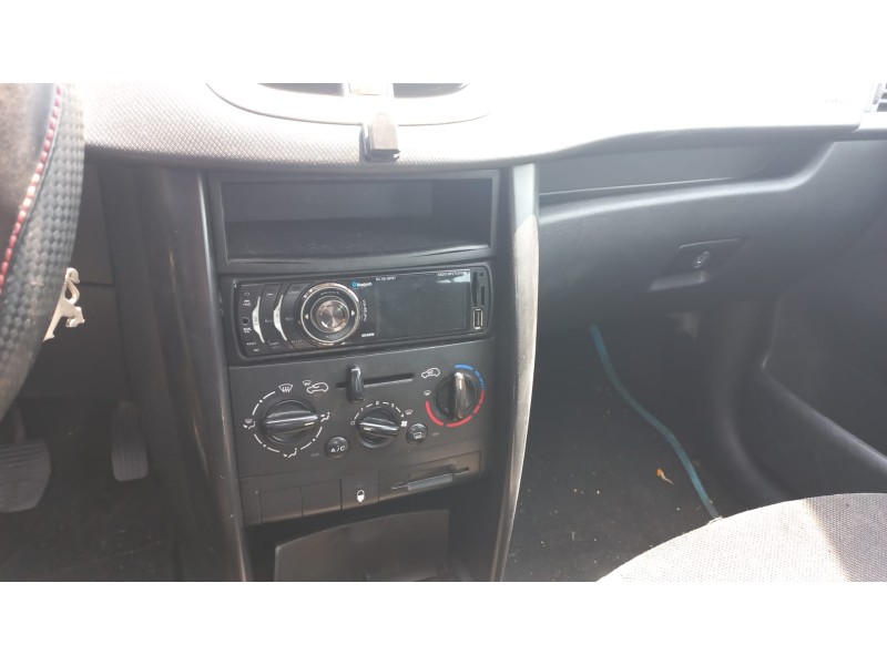 peugeot 207 del año 2006