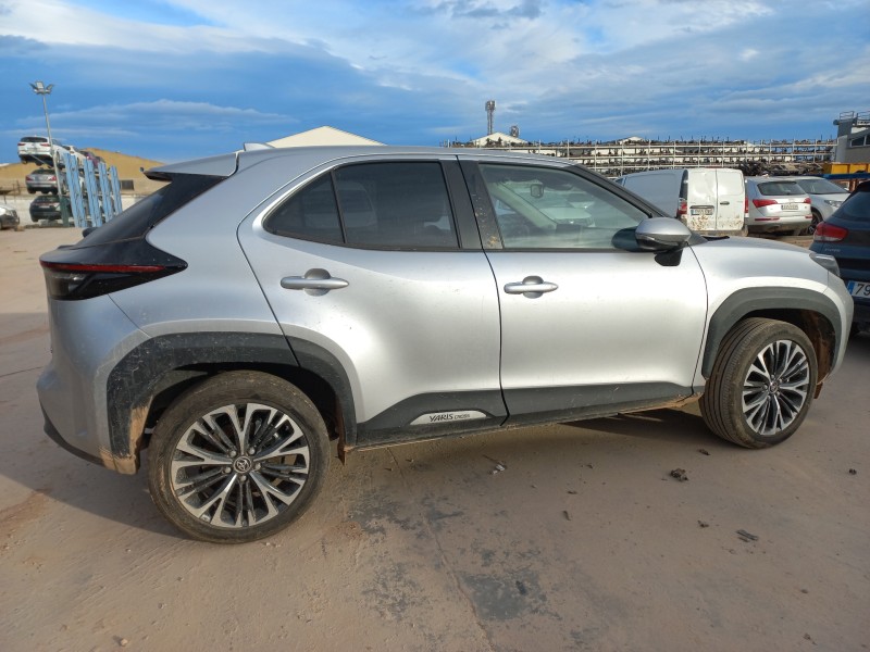 toyota yaris cross mpx del año 2024