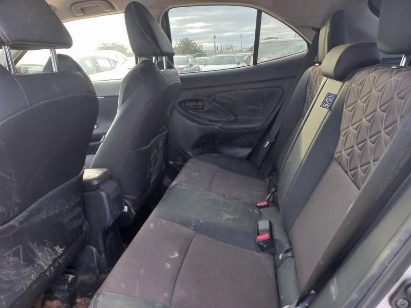 toyota yaris cross mpx del año 2024