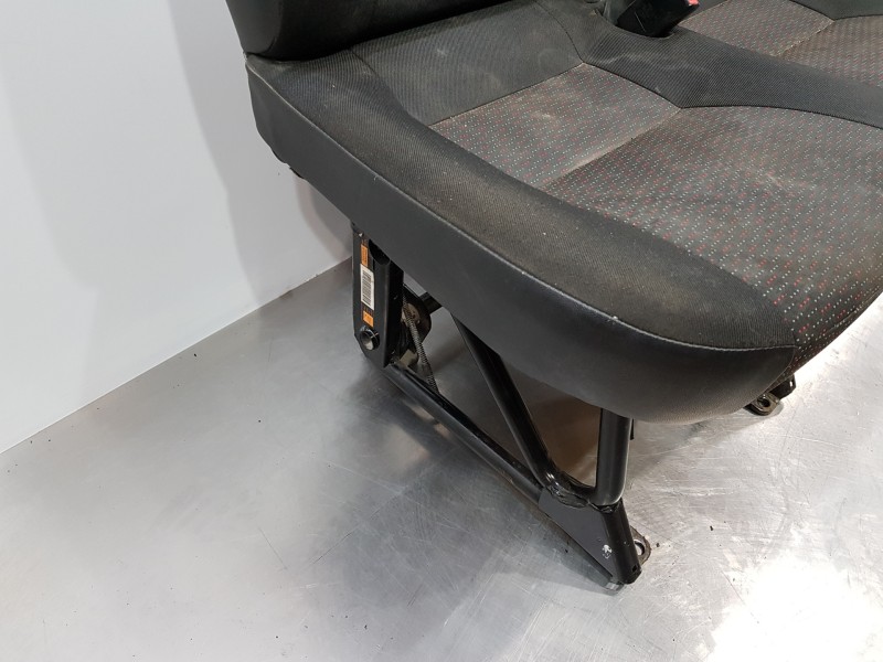 Recambio de asiento delantero derecho para citroen jumper kasten bluehdi referencia OEM IAM 8845WR   Recambio de asiento delantero derecho para citroen jumper kasten bluehdi referencia OEM IAM 8845WR