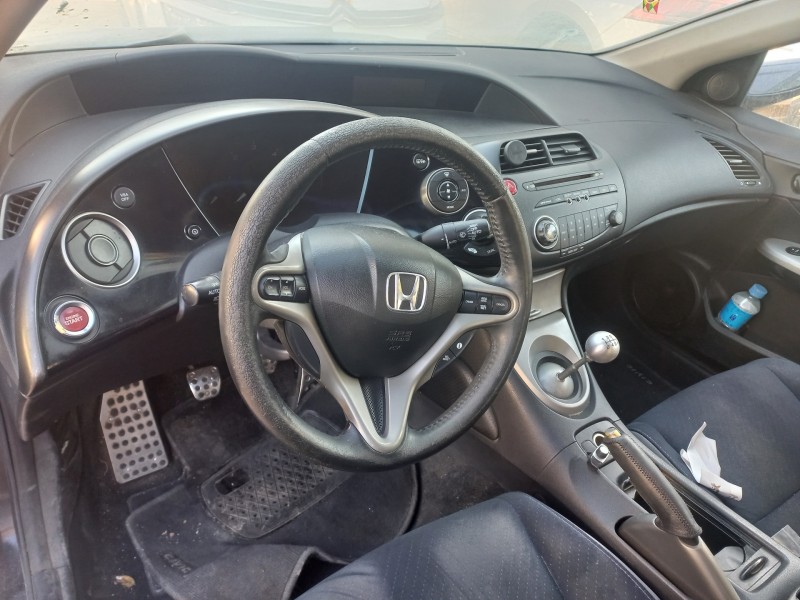 honda civic berlina 5 (fk) del año 2006