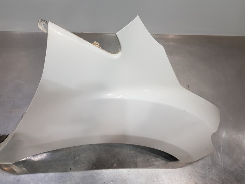 Recambio de aleta delantera derecha para mazda cx-7 (er) active referencia OEM IAM E22152110E  