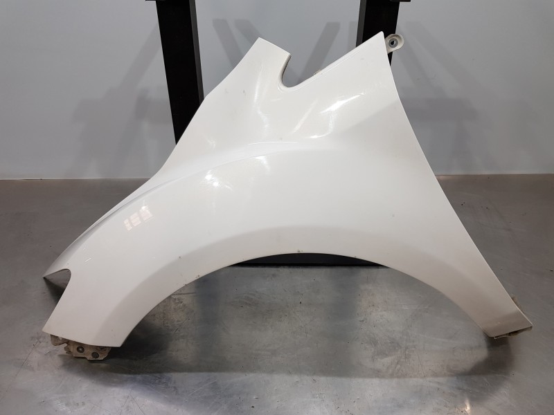 Recambio de aleta delantera izquierda para mazda cx-7 (er) active referencia OEM IAM E22152210E  