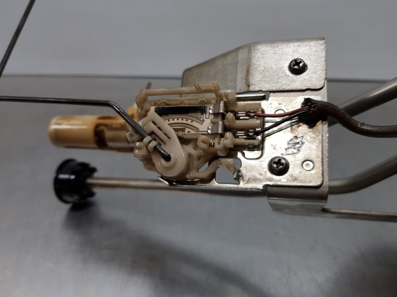 Recambio de aforador para mazda cx-7 (er) active referencia OEM IAM EH644216XA  