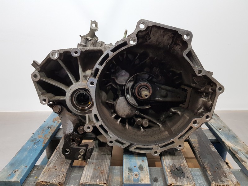 Recambio de caja cambios para mazda cx-7 (er) active referencia OEM IAM A6401701XB  