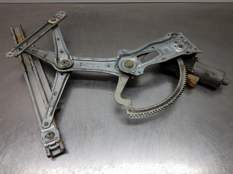 Recambio de elevalunas delantero izquierdo para mercedes clase m (w163) 270 cdi referencia OEM IAM A1637201146 6004PA1032 A16382
