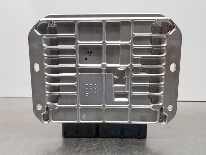 Recambio de centralita motor uce para mazda cx-7 (er) active referencia OEM IAM R2AX18881J 2758009498 