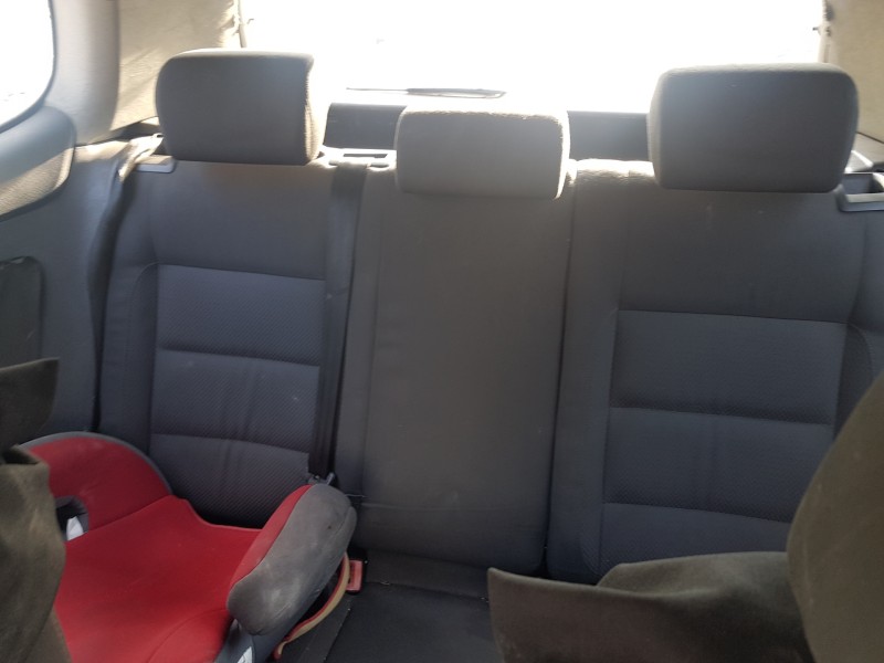 volkswagen golf v berlina (1k1) del año 2007