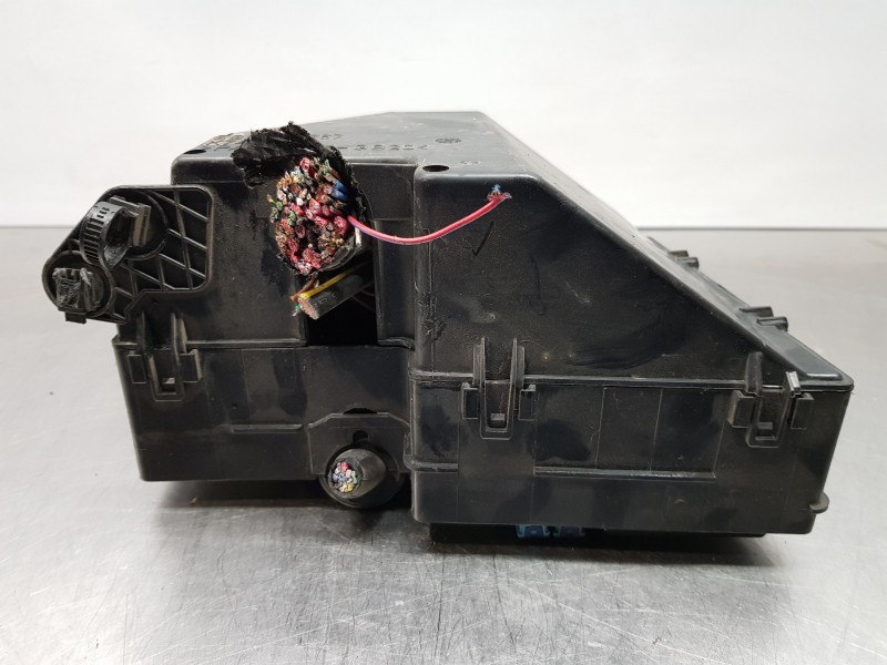 Recambio de caja reles / fusibles para mazda cx-7 (er) active referencia OEM IAM EG2166767  