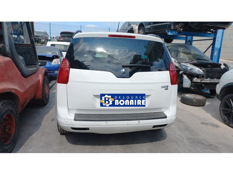 peugeot 5008 del año 2015