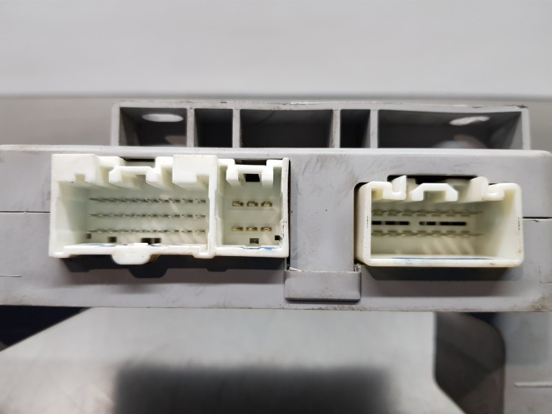 Recambio de modulo confort para mazda cx-7 (er) active referencia OEM IAM EH6267560F  