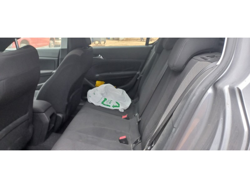 peugeot 308 del año 2015