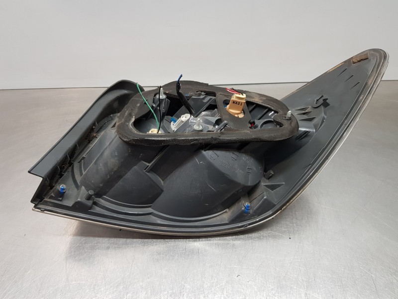 Recambio de piloto trasero izquierdo para mazda cx-7 (er) active referencia OEM IAM EH6251160C  