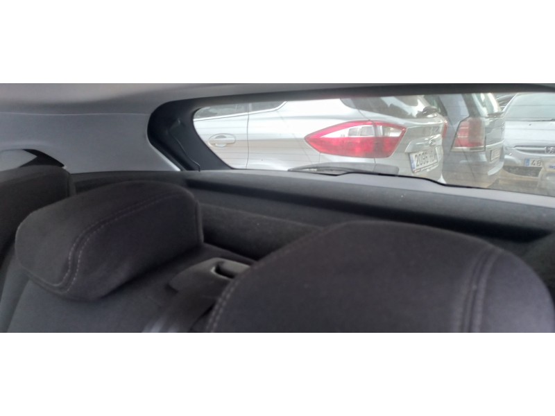 peugeot 308 del año 2015