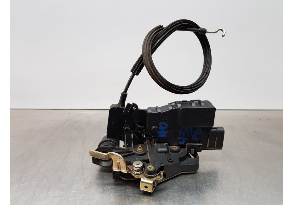 Recambio de cerradura puerta delantera derecha para mercedes clase m (w163) 270 cdi referencia OEM IAM A1637202835 20461101 