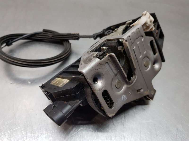 Recambio de cerradura puerta delantera derecha para mercedes clase m (w163) 270 cdi referencia OEM IAM A1637202835 20461101 