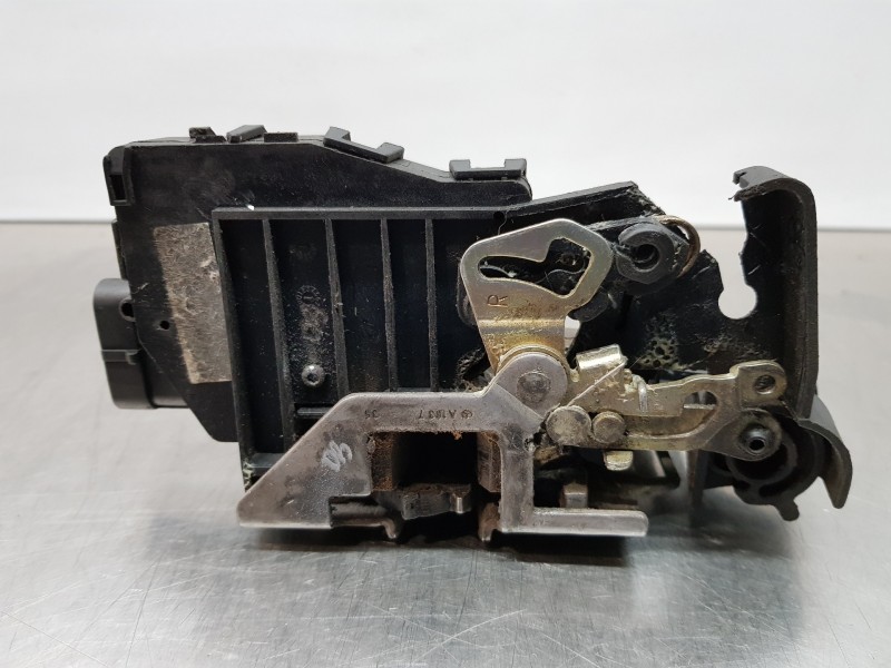 Recambio de cerradura puerta trasera derecha para mercedes clase m (w163) 270 cdi referencia OEM IAM A1637302635   Recambio de cerradura puerta trasera derecha para mercedes clase m (w163) 270 cdi referencia OEM IAM A1637302635