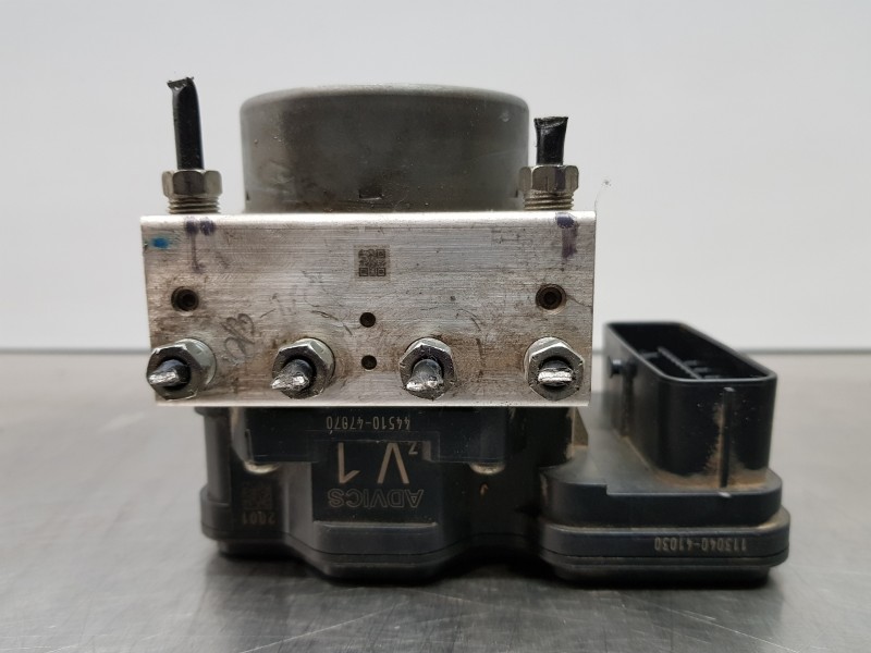 Recambio de abs para toyota c-hr hybrid referencia OEM IAM 4451047070 11304041030 