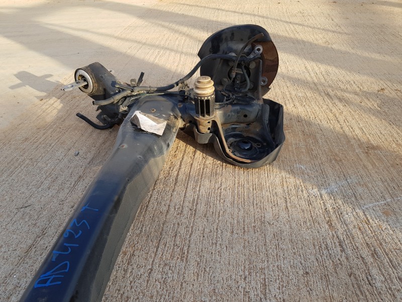 Recambio de puente trasero para peugeot 3008 gt line referencia OEM IAM 9833974980   Recambio de puente trasero para peugeot 3008 gt line referencia OEM IAM 9833974980