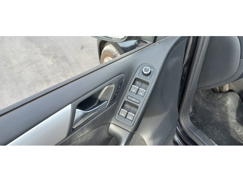 volkswagen golf vi (5k1) del año 2009