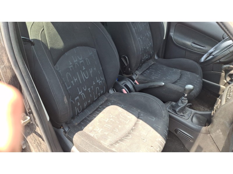 peugeot 206 berlina del año 2005