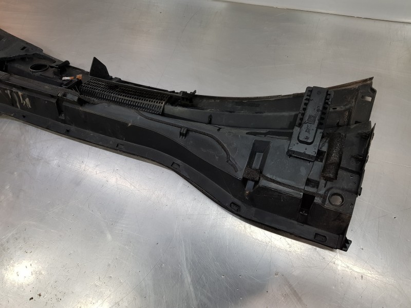 Recambio de torpedo para toyota c-hr hybrid referencia OEM IAM 55708F4010 55708F4010 55708F4020