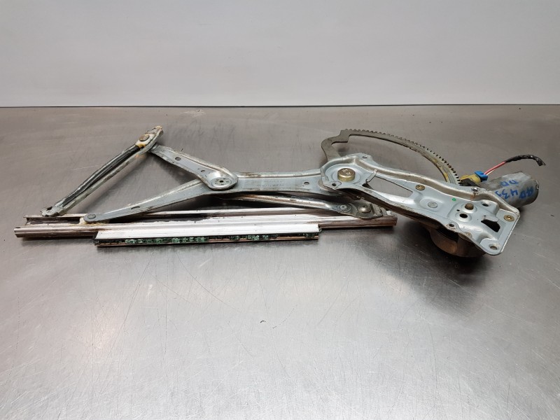 Recambio de elevalunas delantero derecho para mercedes clase m (w163) 270 cdi referencia OEM IAM A1637201246 6004PA1033 A1638202