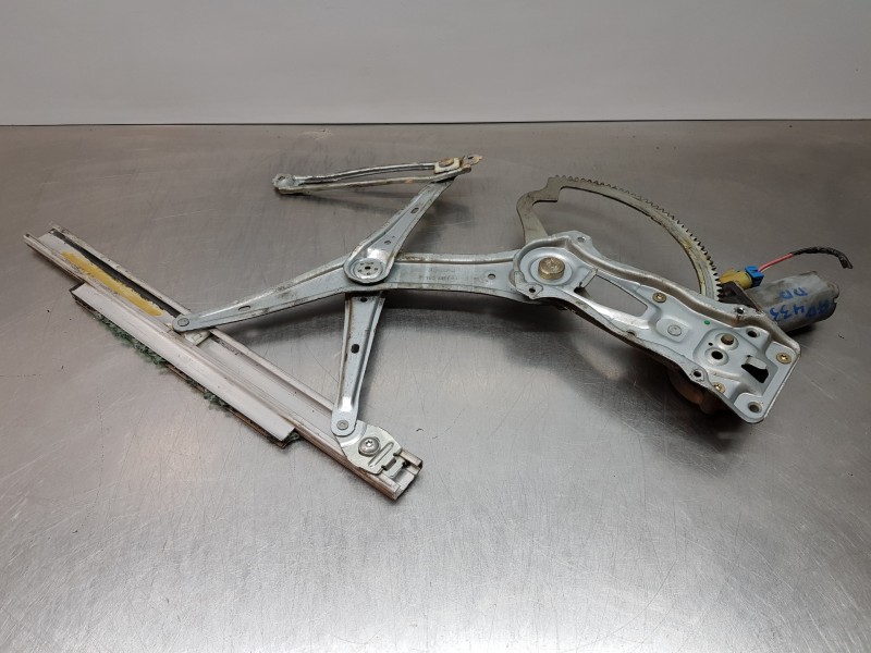 Recambio de elevalunas delantero derecho para mercedes clase m (w163) 270 cdi referencia OEM IAM A1637201246 6004PA1033 A1638202