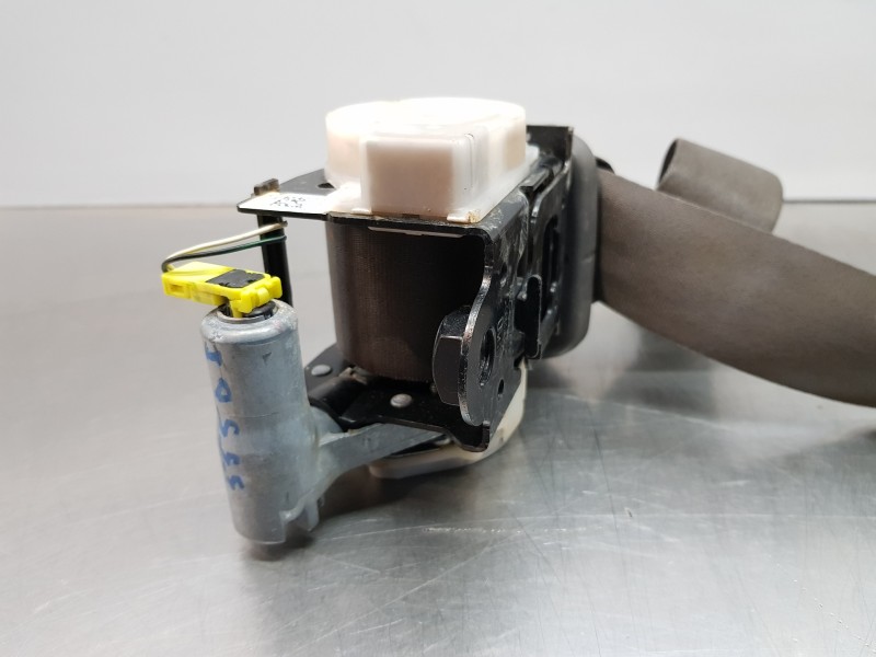 Recambio de cinturon seguridad delantero izquierdo para ssangyong rodius ii referencia OEM IAM 7462121005ACO  