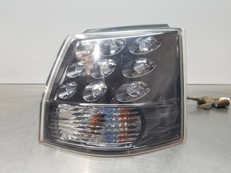 Recambio de piloto trasero derecho para mitsubishi outlander (cw0) challenge referencia OEM IAM 8330A380  