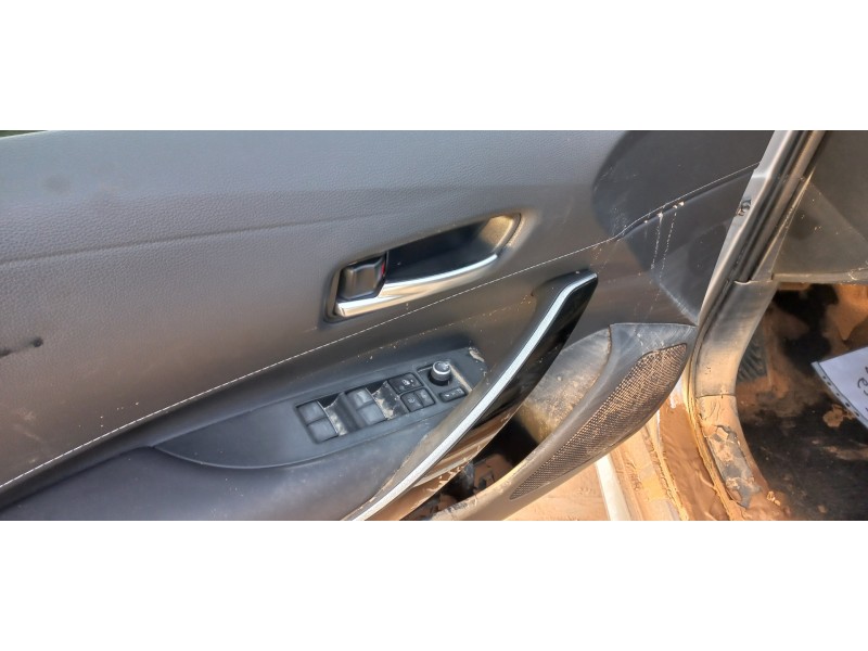 toyota corolla (e21) del año 2022