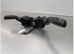 Recambio de mando multifuncion para toyota corolla (e21) style referencia OEM IAM 8465202A50 8431902010 8432902040 2