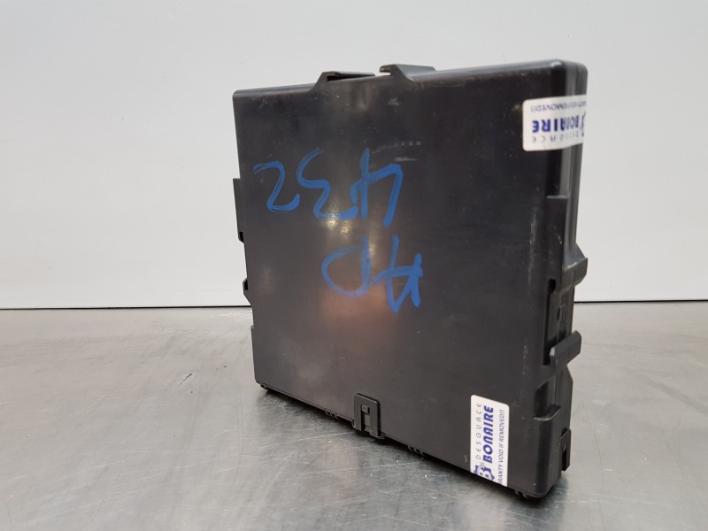 Recambio de modulo confort para toyota corolla (e21) style referencia OEM IAM 8998102370 MB2851000320 