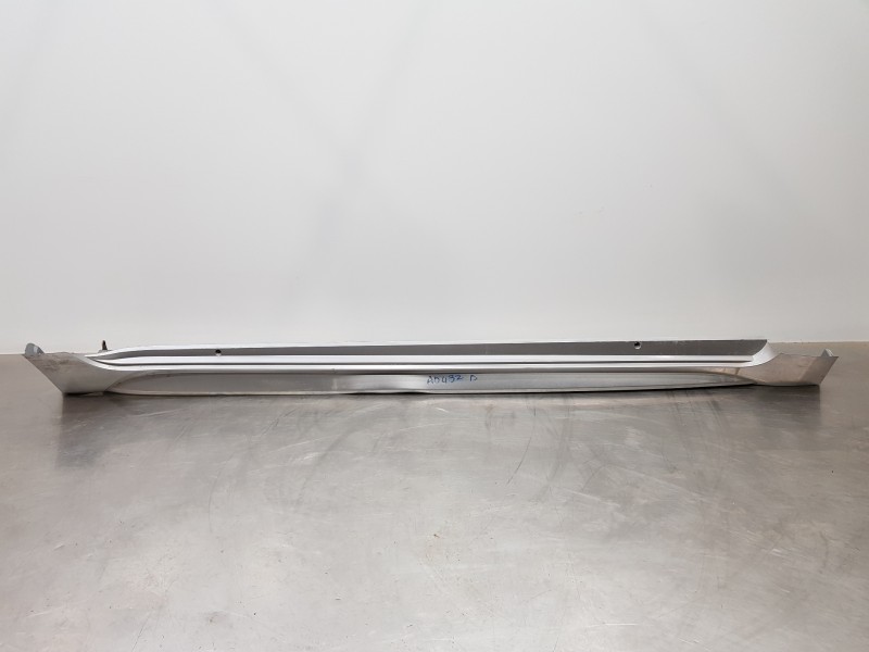 Recambio de faldon lateral para toyota corolla (e21) style referencia OEM IAM 7585102902 7585002210 