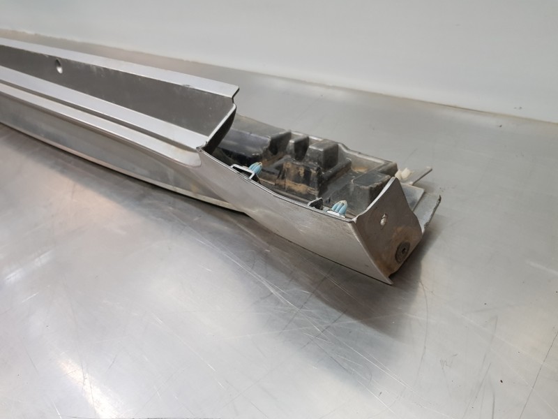 Recambio de faldon lateral para toyota corolla (e21) style referencia OEM IAM 7585102902 7585002210 