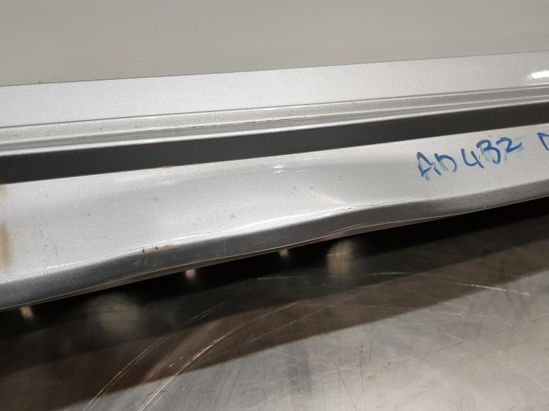 Recambio de faldon lateral para toyota corolla (e21) style referencia OEM IAM 7585102902 7585002210 