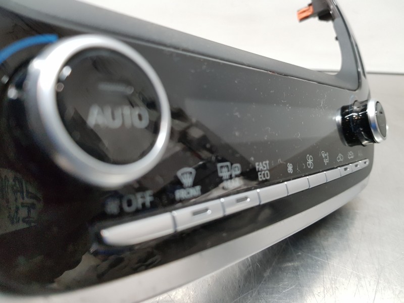 Recambio de mando climatizador para toyota corolla (e21) style referencia OEM IAM 5590002E10  