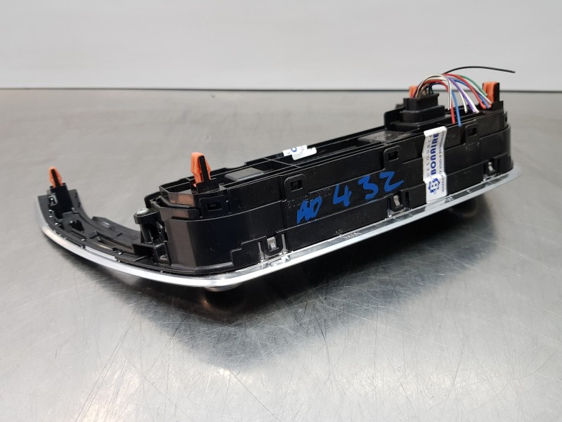 Recambio de mando climatizador para toyota corolla (e21) style referencia OEM IAM 5590002E10  