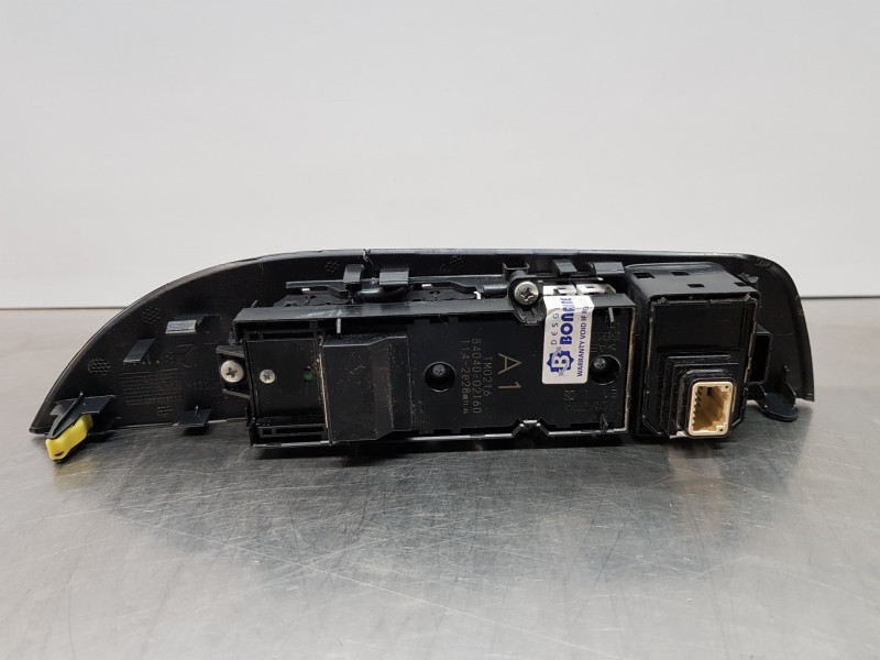 Recambio de mando elevalunas delantero izquierdo para toyota corolla (e21) style referencia OEM IAM 8404002160  