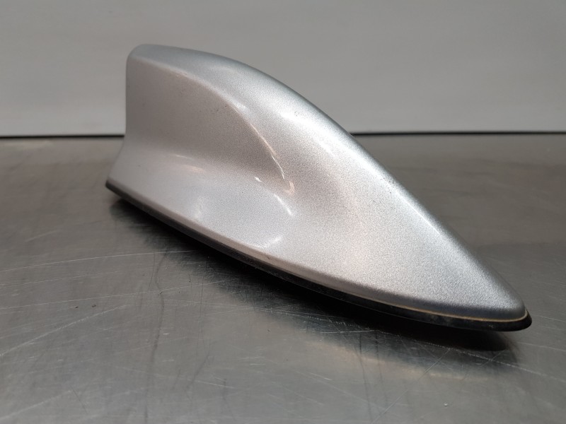 Recambio de antena para toyota corolla (e21) style referencia OEM IAM 867600D010  