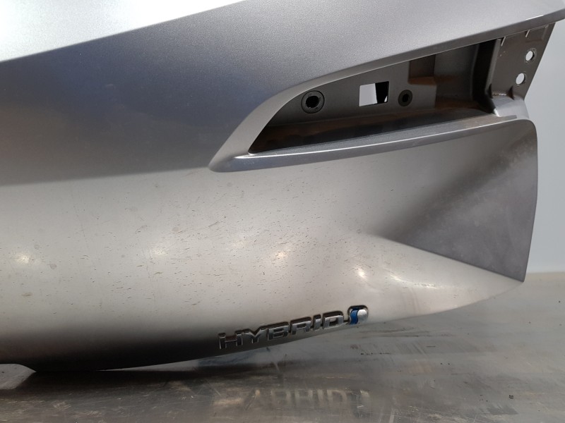 Recambio de porton trasero para toyota corolla (e21) style referencia OEM IAM 6700502610  