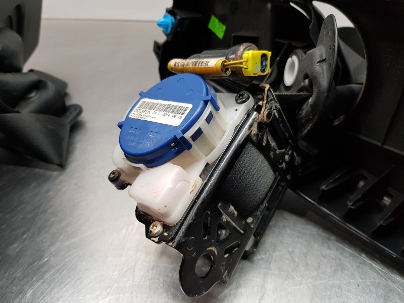 Recambio de kit airbag para toyota c-hr hybrid referencia OEM IAM 55401F4010C2 45130F4030XX 73960F4010