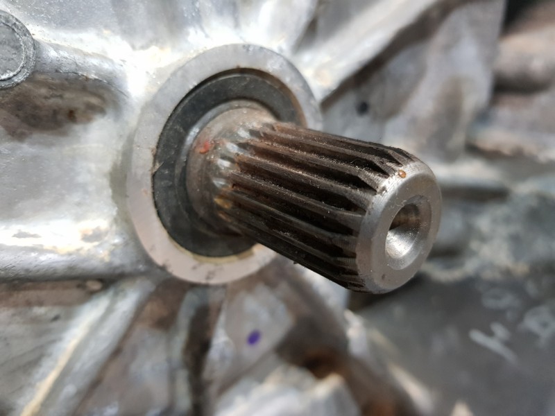 Recambio de caja cambios para toyota c-hr hybrid referencia OEM IAM 3090047110  