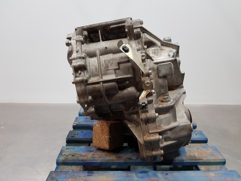 Recambio de caja cambios para toyota c-hr hybrid referencia OEM IAM 3090047110  