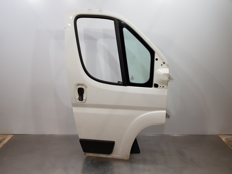 Recambio de puerta delantera derecha para citroen jumper kasten bluehdi referencia OEM IAM 1682477280 9004EC  Recambio de puerta delantera derecha para citroen jumper kasten bluehdi referencia OEM IAM 1682477280 9004EC