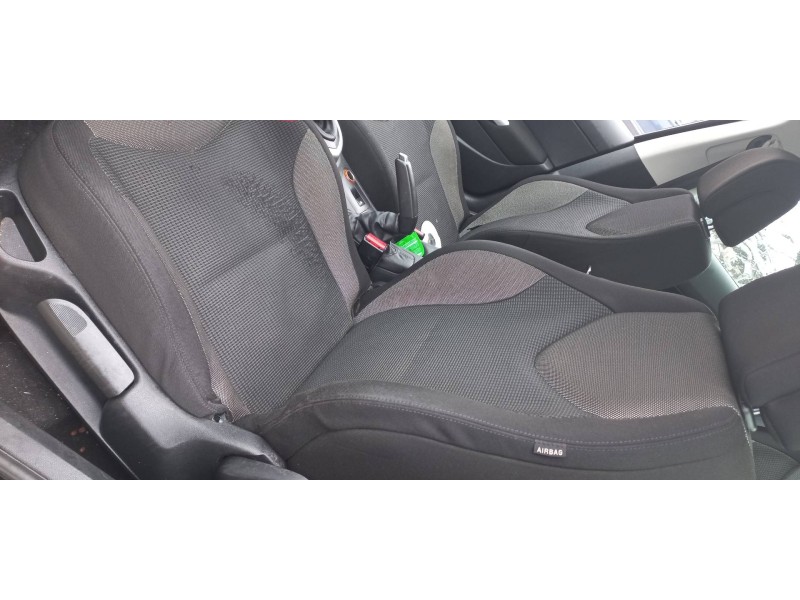 peugeot 308 del año 2008